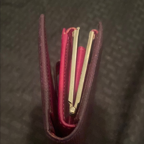 Louis Vuitton purple epi kiss lock wallet no dust bag included no callouts - Picture 9 of 11